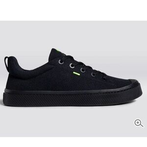 Cariuma Ibi Low Sneaker Shoes Lace-Up canvas All Black Knit Size 10 women